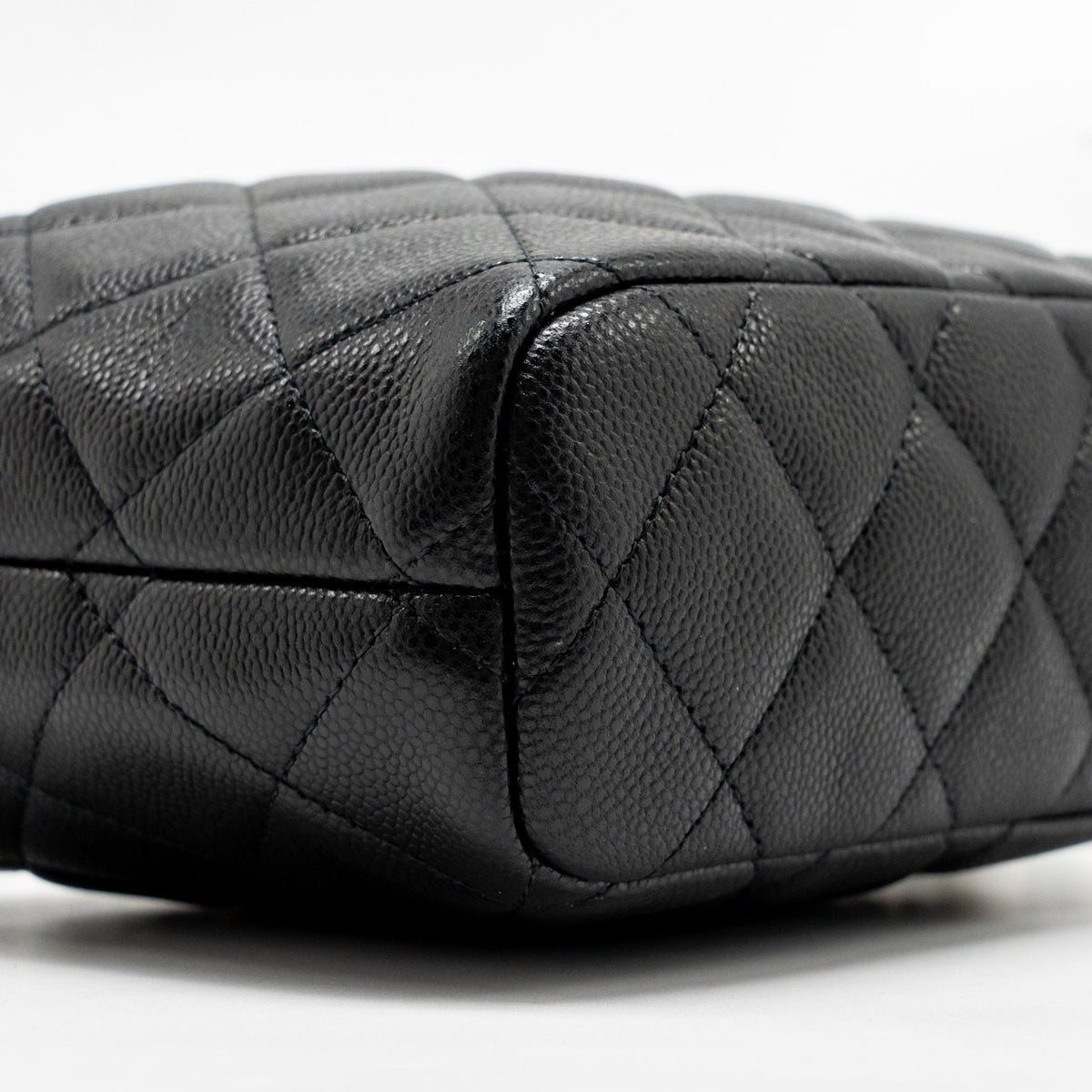 chanel-25c-quilted-hobo-bag-caviar-black-ghwmicrochip-2