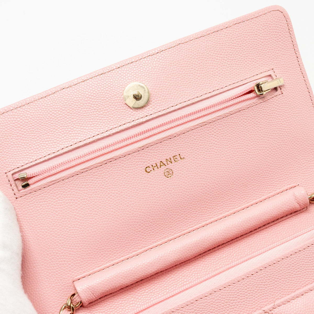 chanel-classic-wallet-on-chain-caviar-pink-lghw-microchip