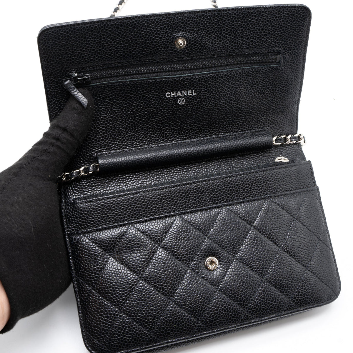 chanel-classic-wallet-on-chain-caviar-black-shw-5