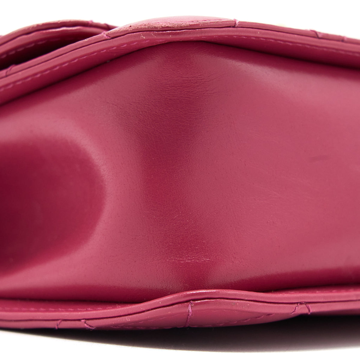 chanel-21a-small-gold-crush-flap-bag-calfskin-raspberry-pink-brushed-ghw-microchip-1