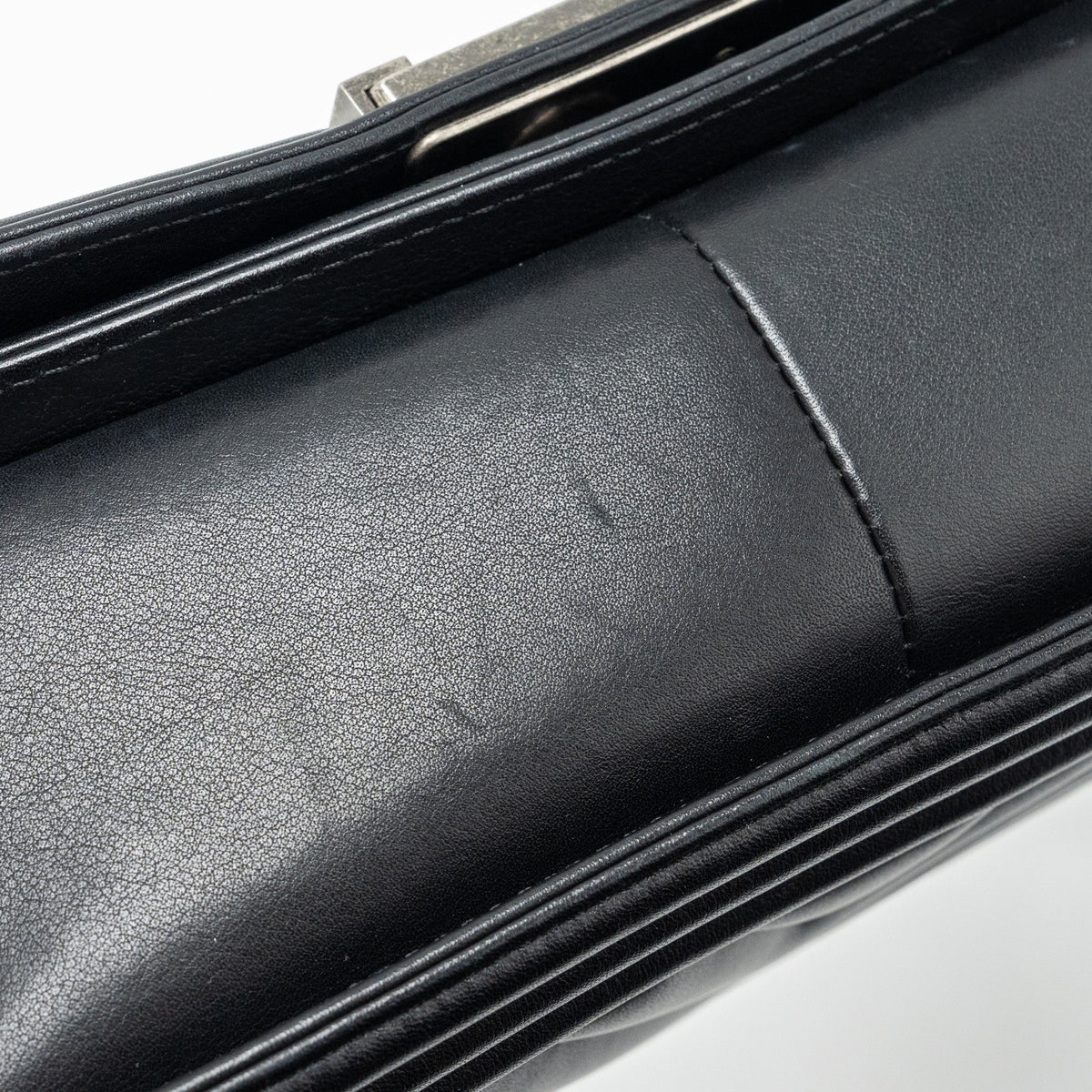 chanel-medium-chevron-boy-bag-lambskin-black-ruthenium-hardware