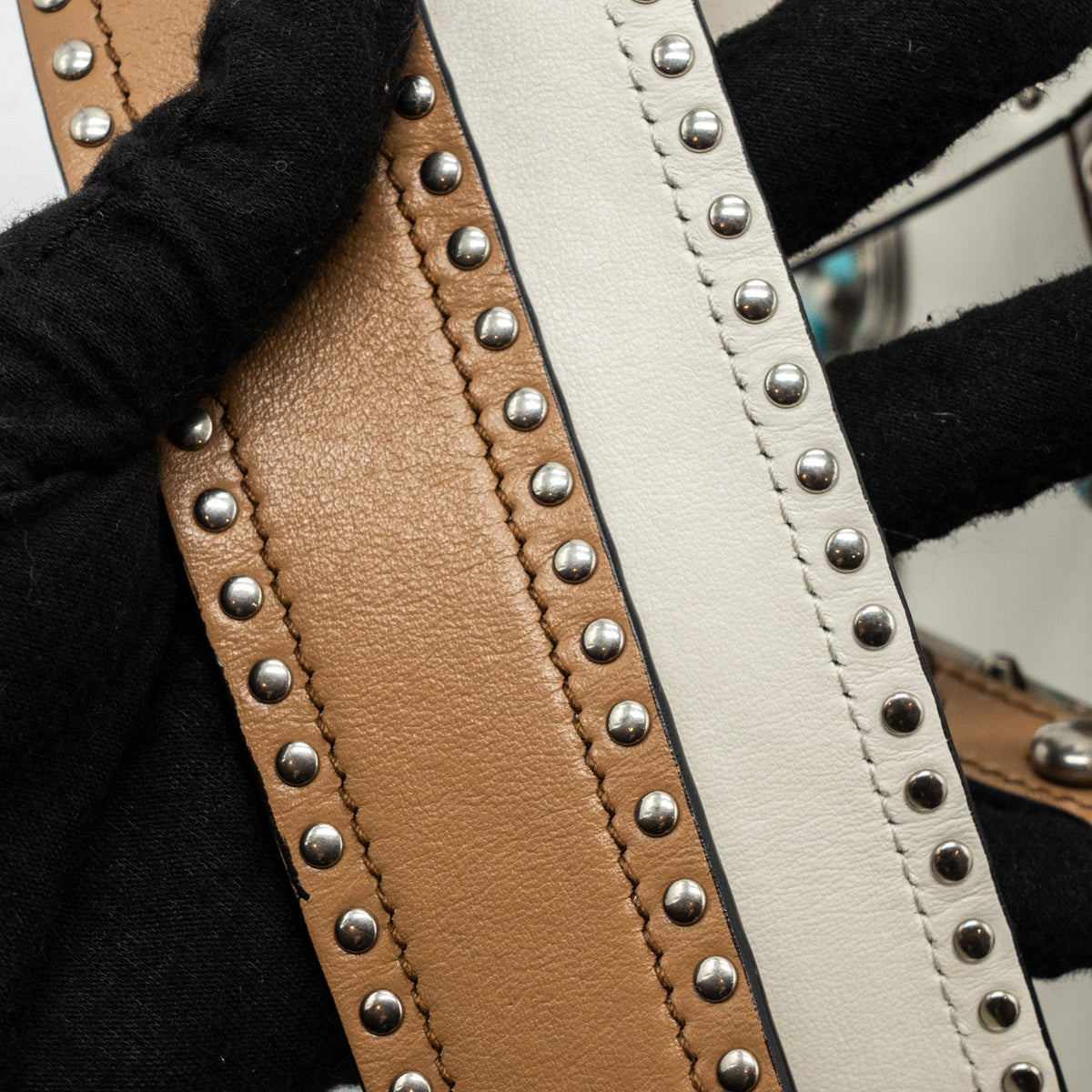 prada-cahier-embellished-two-tone-leather-shoulder-bag-white-caramel-shw