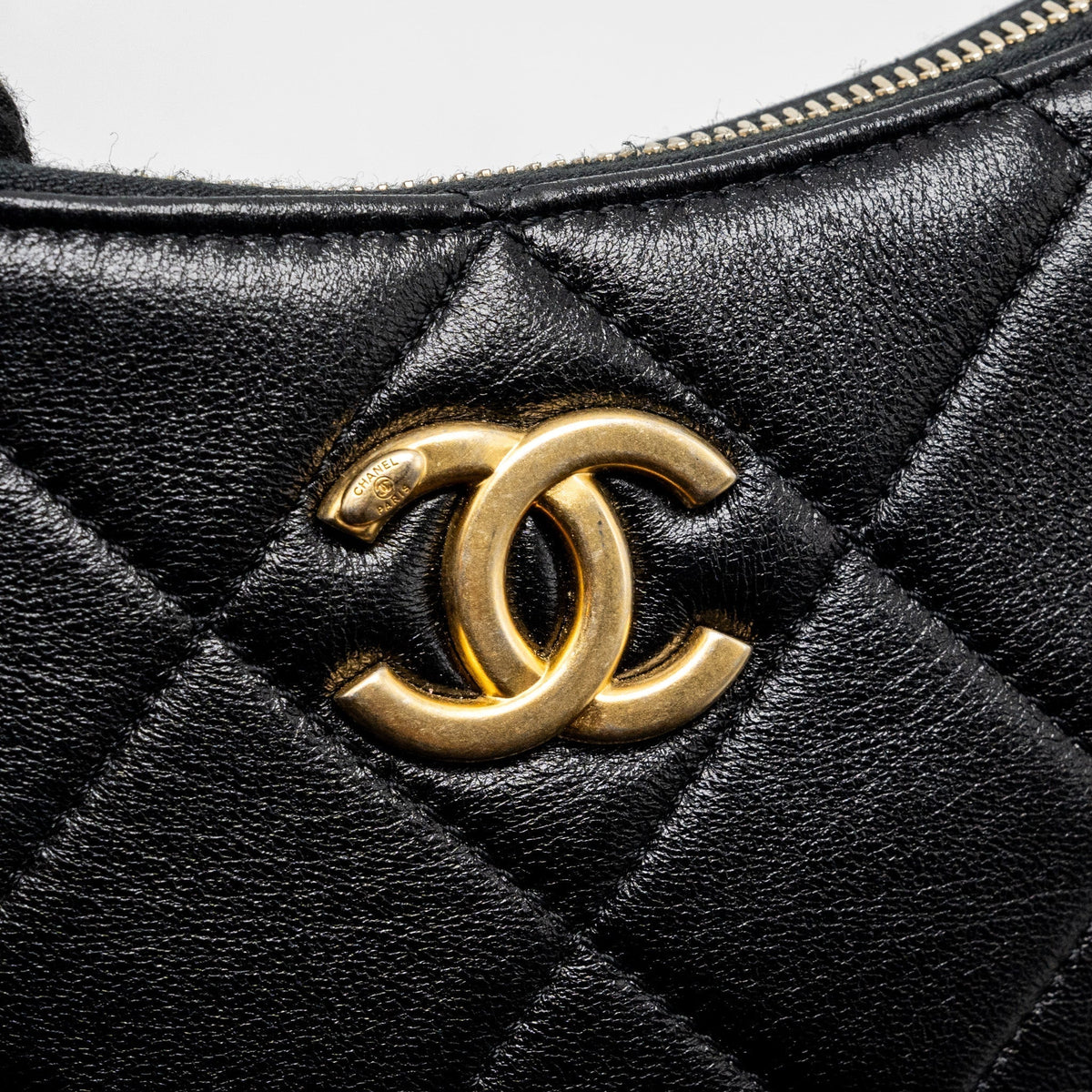 chanel-23k-hobo-bag-with-adjustable-chain-lambkin-black-ghw-microchip