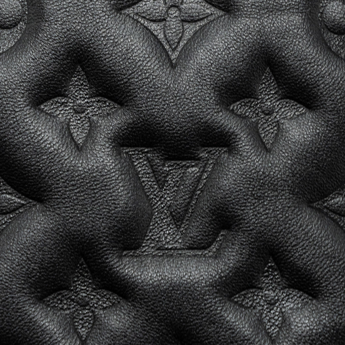 louis-vuitton-pochette-coussin-lambskin-ghw