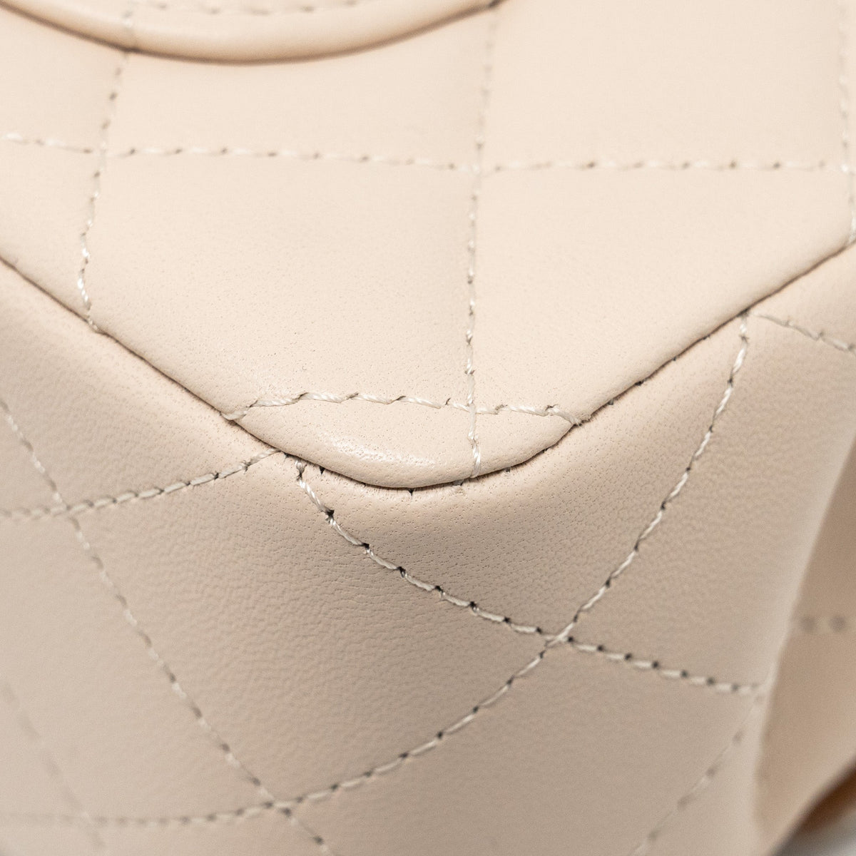 chanel-top-handle-mini-rectangular-flap-bag-lambskin-ecru-dark-beige-lghwmicrochip-copy-1