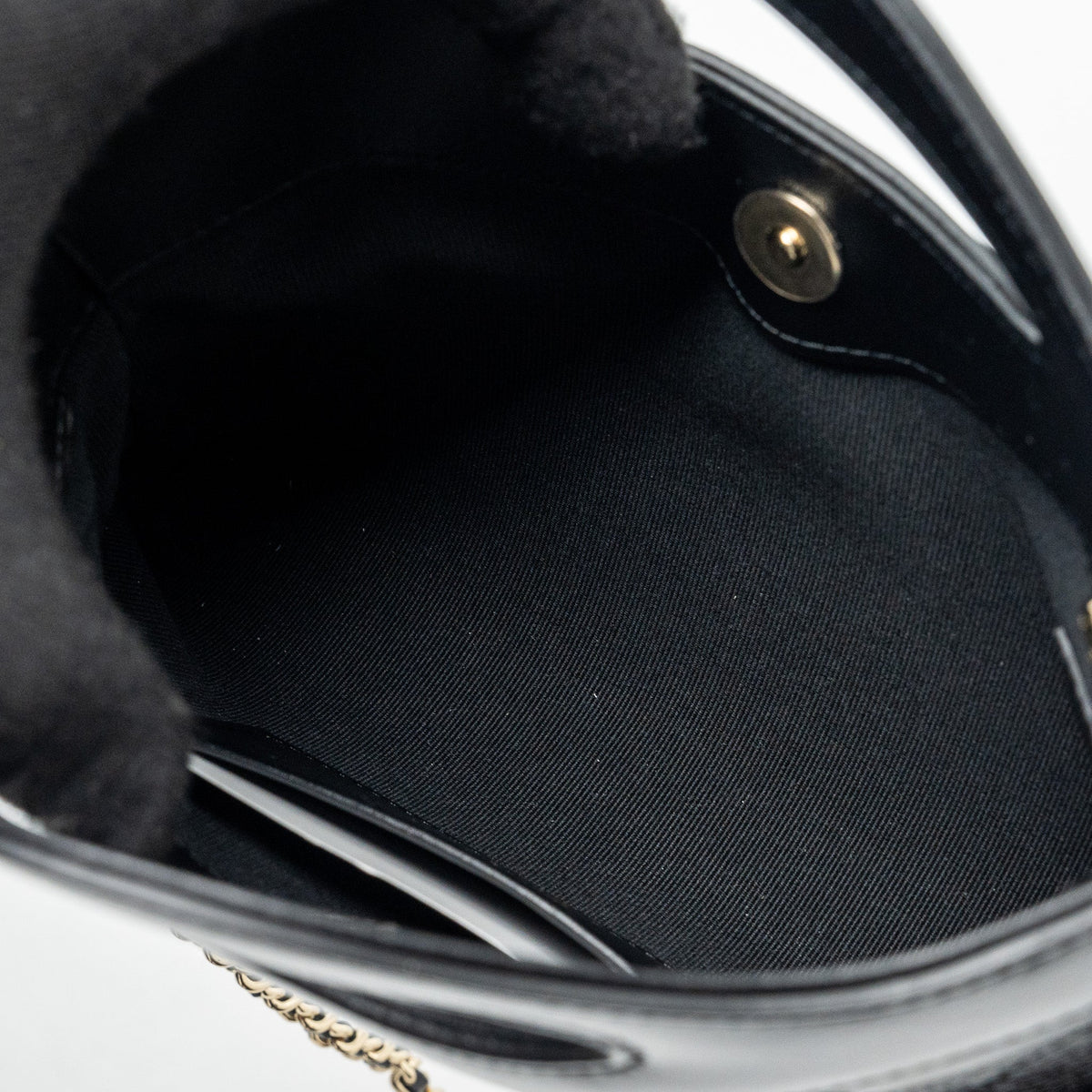 chanel-24c-mini-31-clutch-with-chain-shiny-calfskin-black-lghw-microchip