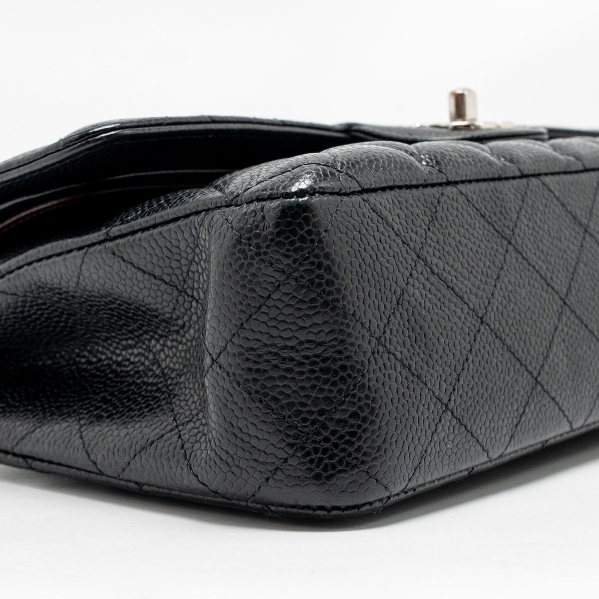 chanel-medium-classic-double-flap-bag-caviar-black-shw-11