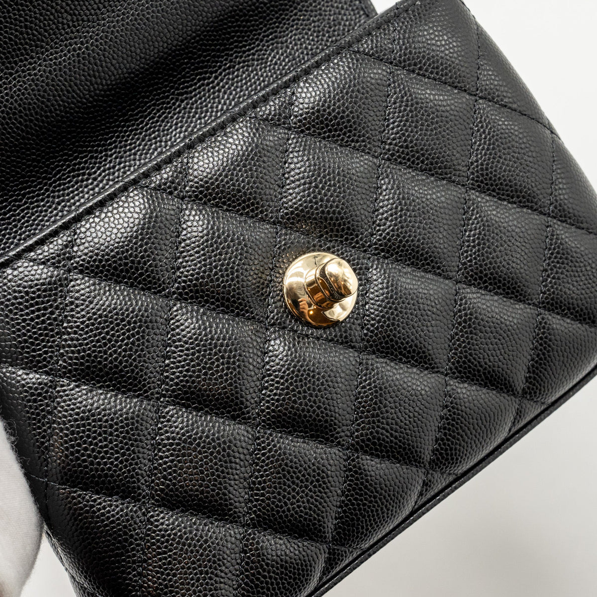 chanel-coco-handle-clutch-with-chain-caviar-black-lghw-microchip
