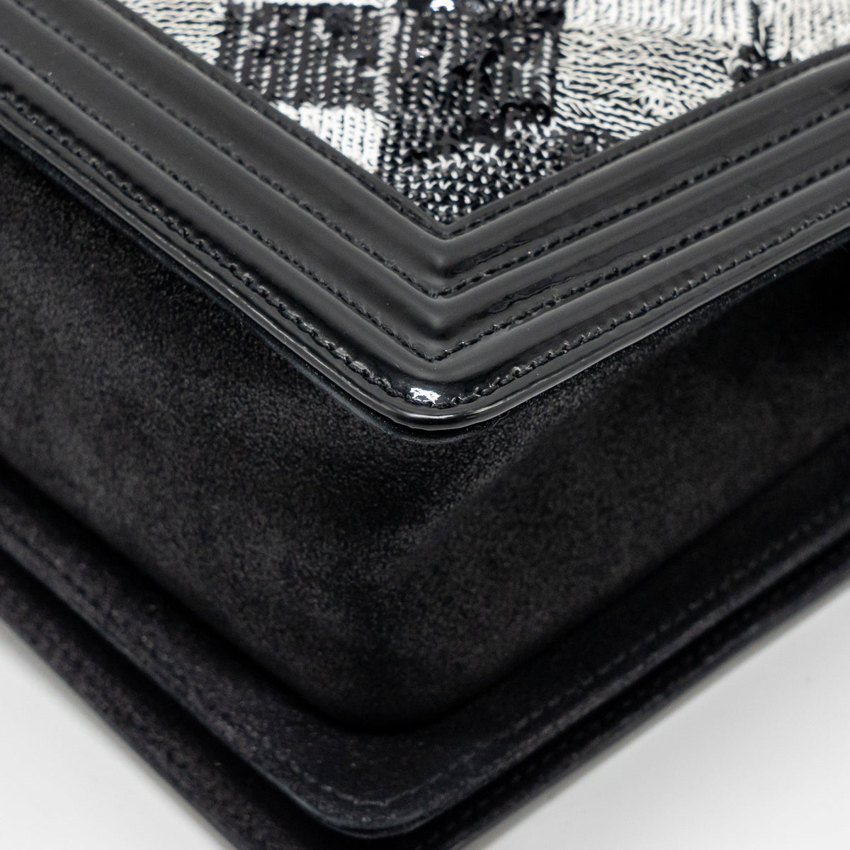 chanel-medium-boy-bag-sequin-patent-black-white-shw-copy