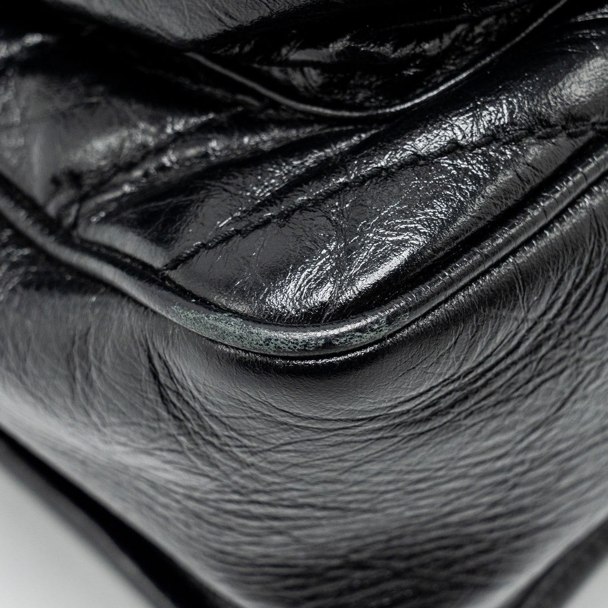 saint-laurent-ysl-medium-niki-calfskin-black-shw
