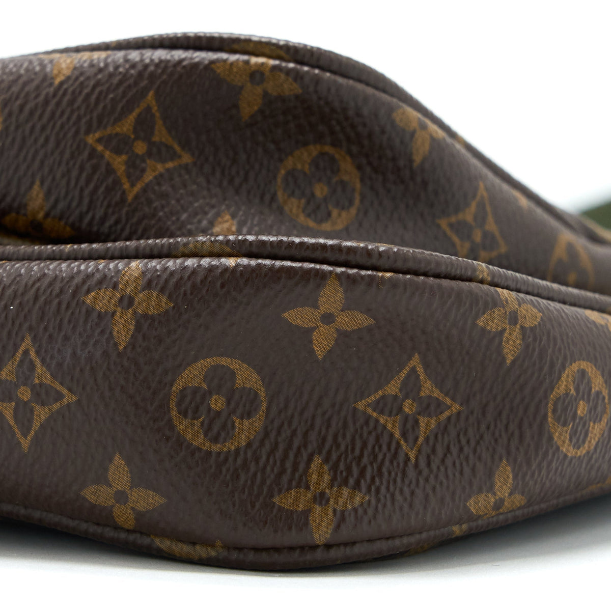 louis-vuitton-multi-pochette-with-khaki-strap-ghw