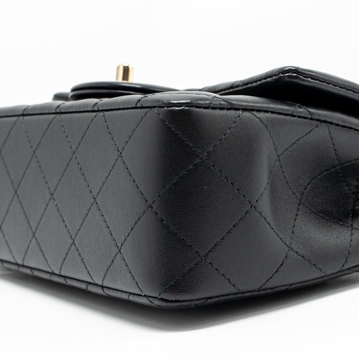 chanel-top-handle-mini-rectangular-flap-bag-lambskin-black-lghwmicrochip-4