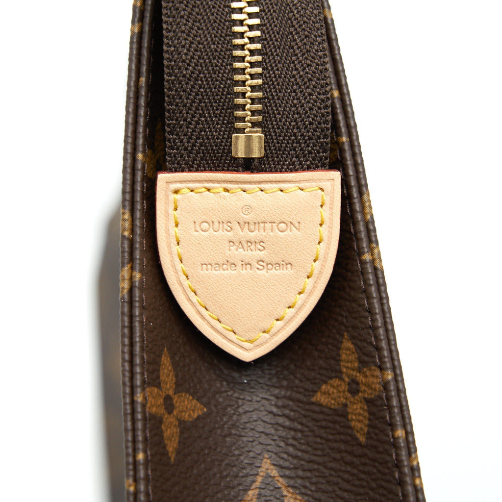 louis-vuitton-toiletry-pouch-size-26-in-monogram