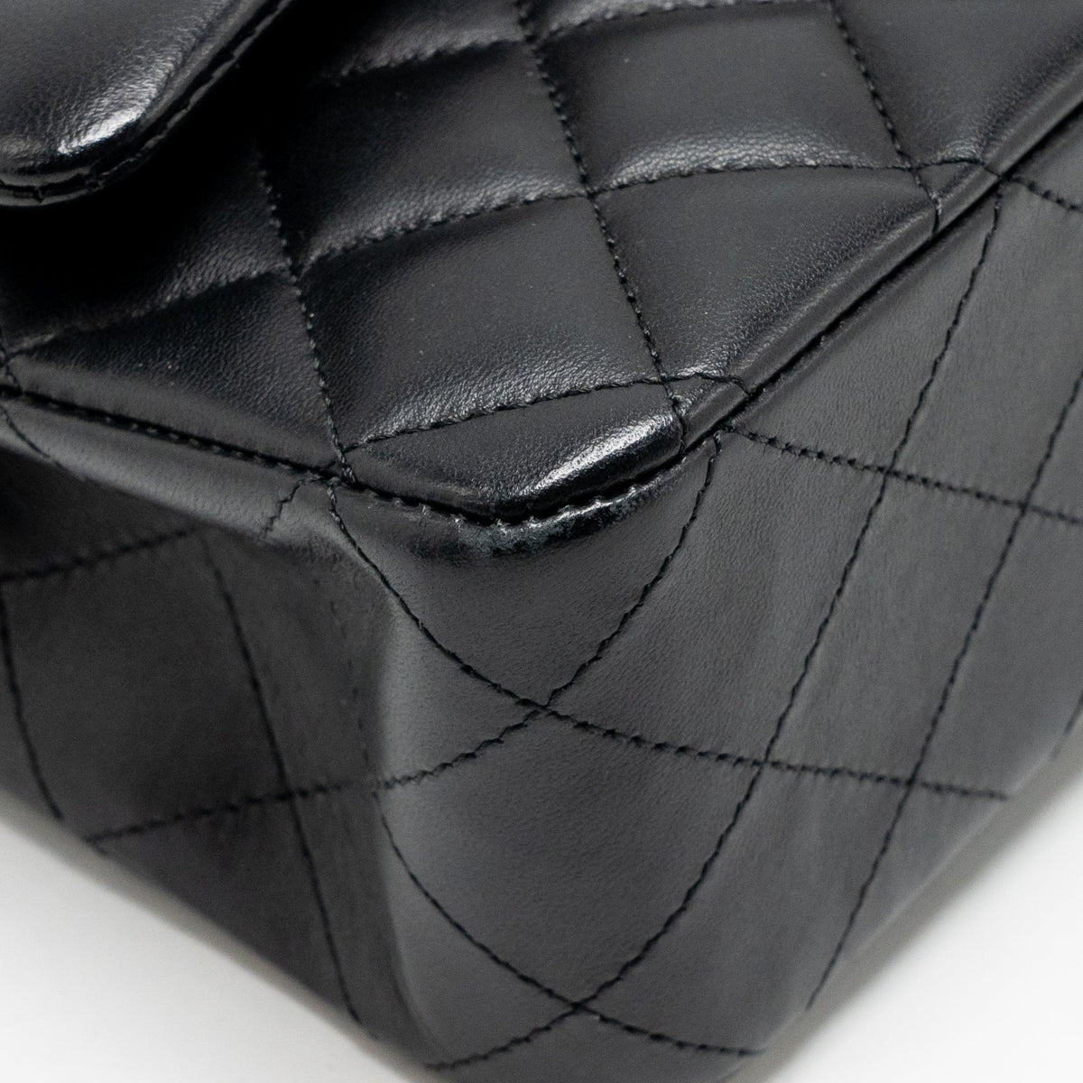 chanel-medium-classic-double-flap-bag-lambskin-black-shw-1