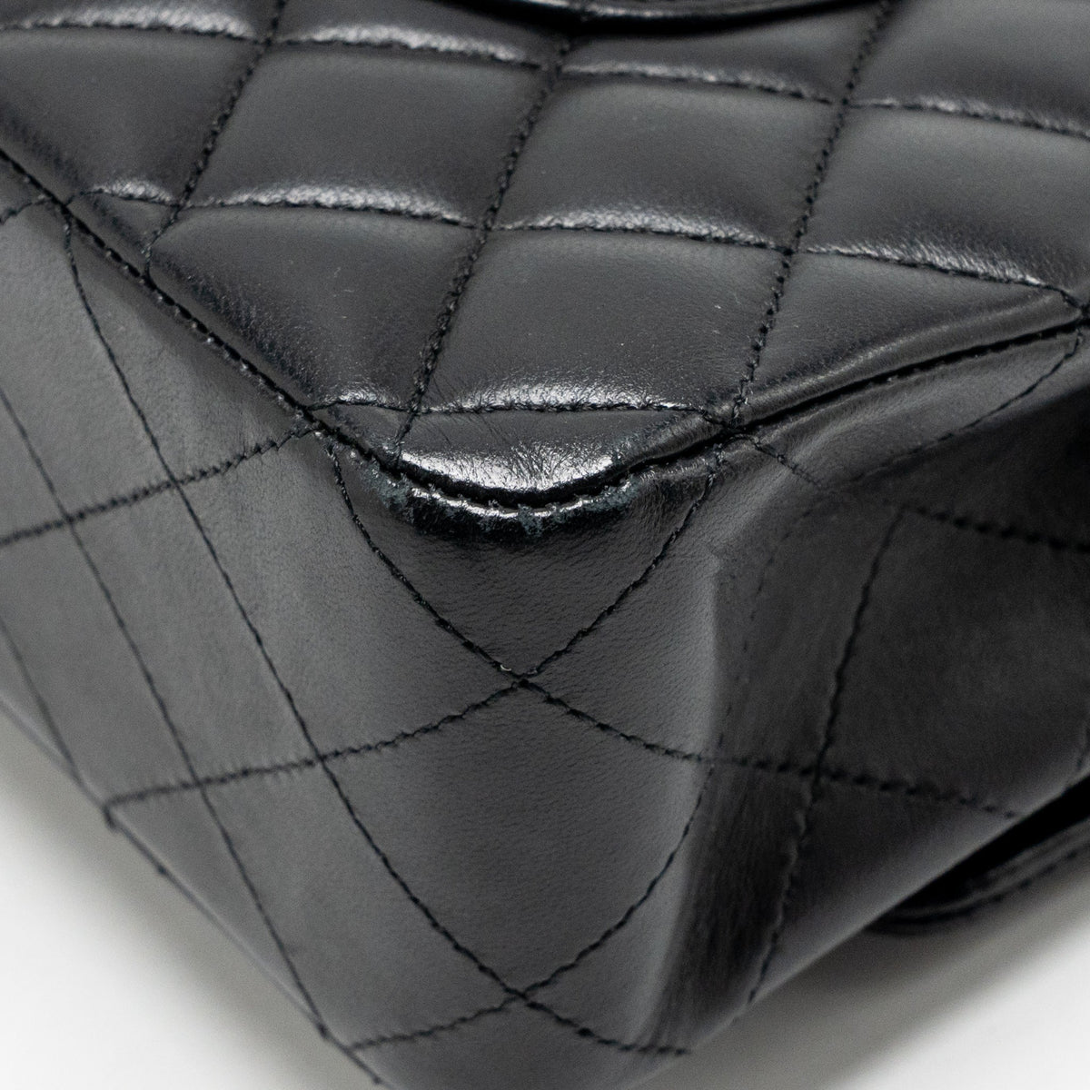 chanel-medium-classic-double-flap-bag-lambskin-black-shw-1