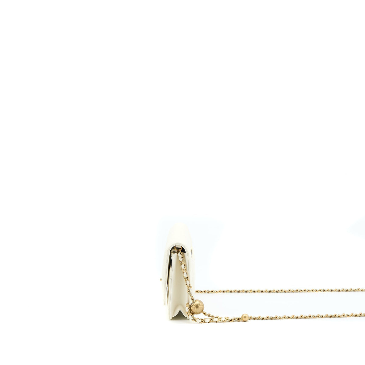 chanel-pearl-crush-wallet-on-chain-lambskin-white-ghw-microchip-1