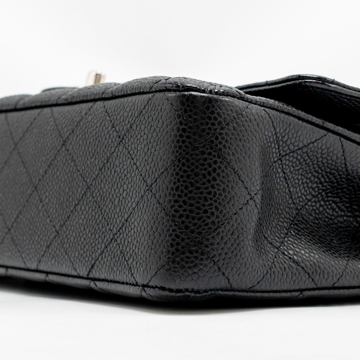 chanel-medium-classic-double-flap-bag-caviar-black-shw-copy-1
