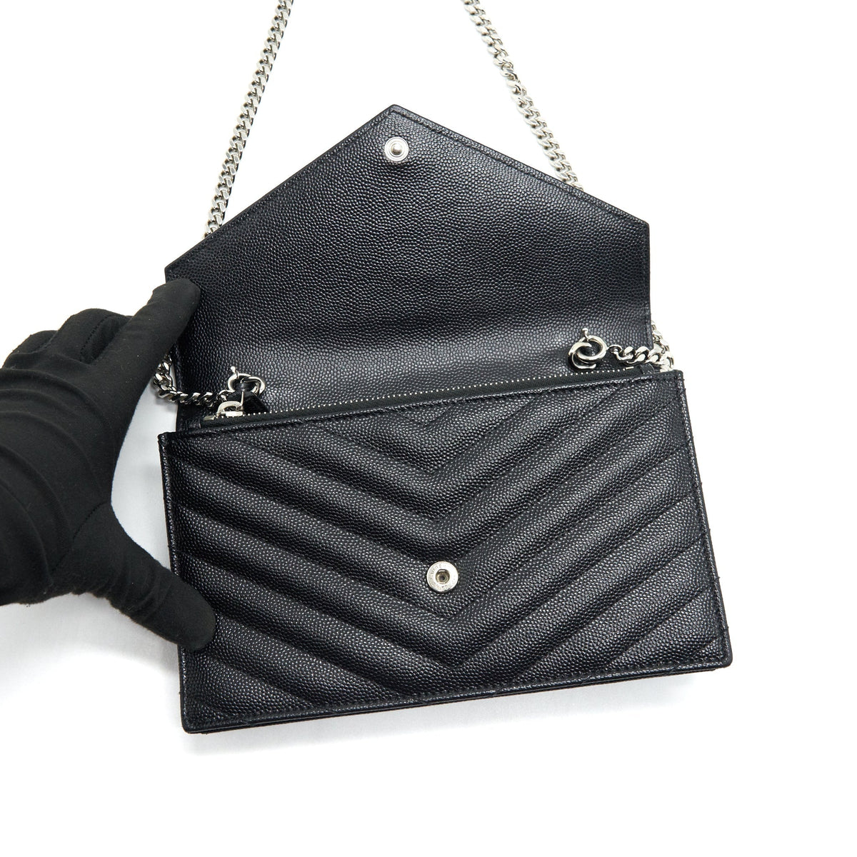 saint-laurent-grained-calfskin-envelope-wallet-on-chain-black-shw