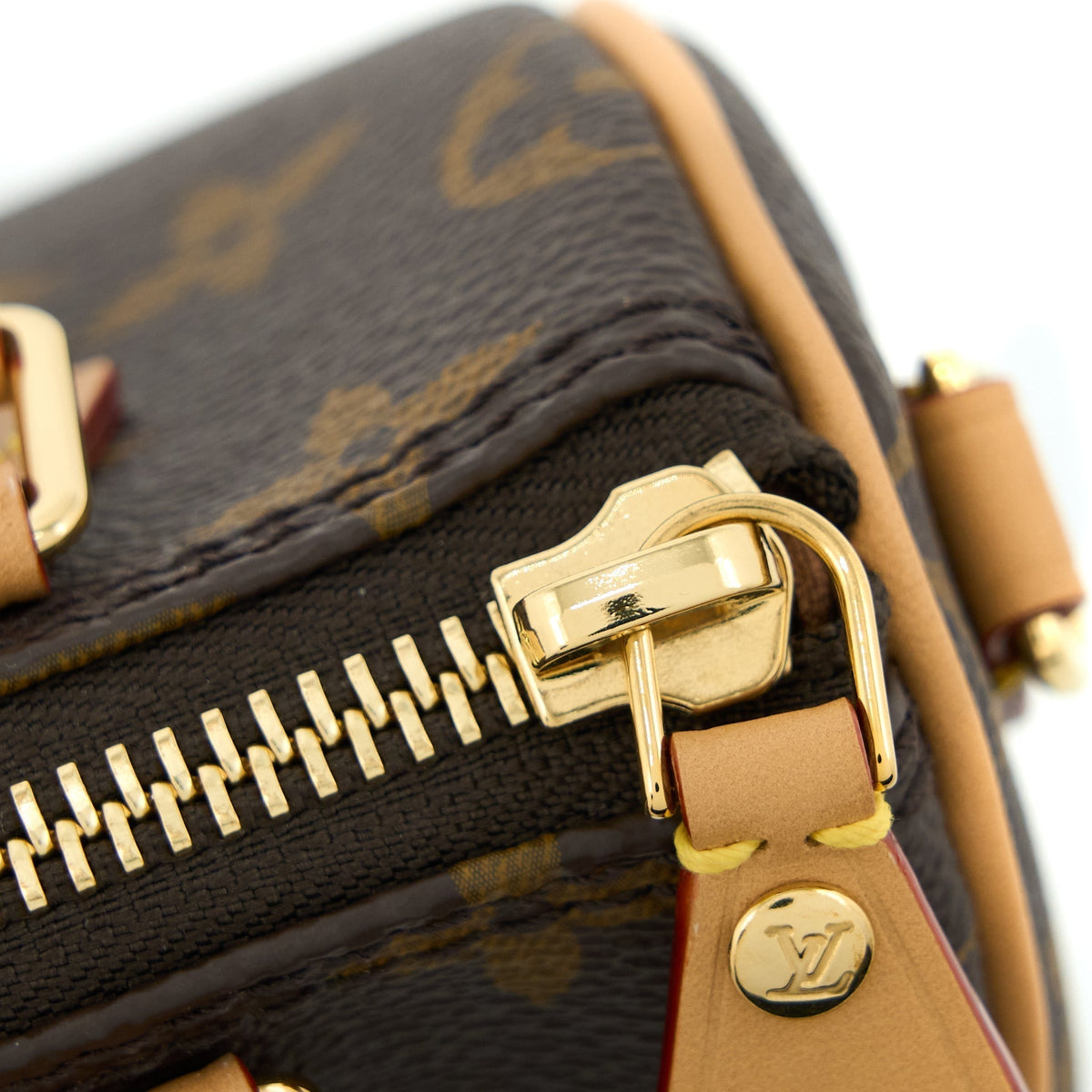 louis-vuitton-nano-speedy-monogram-canvas-ghw-new-version-8