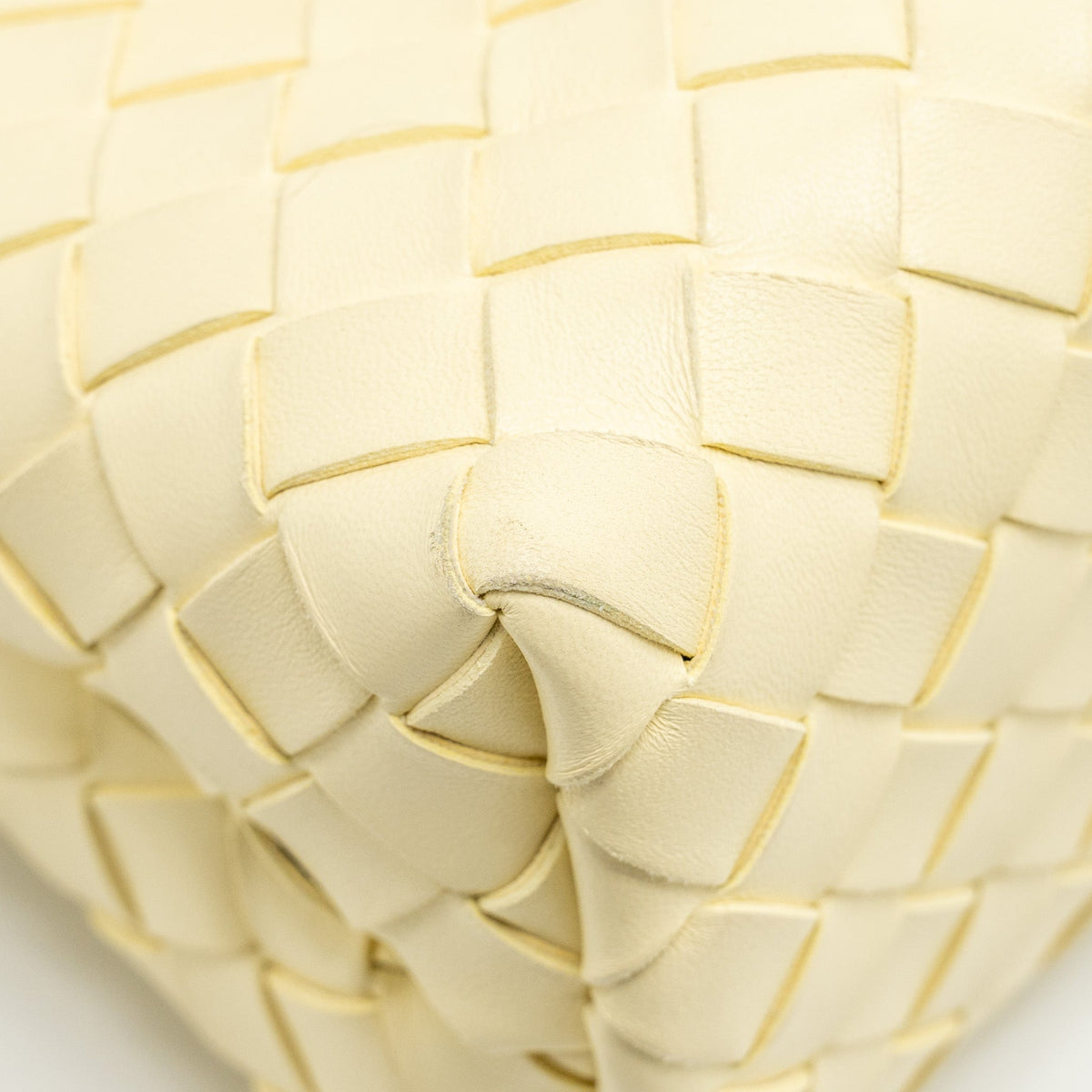 bottega-veneta-small-andiamo-bag-lambskin-light-yellow-ghw
