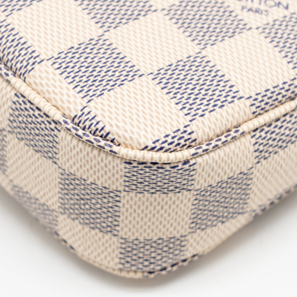 louis-vuitton-pochette-accessories-damier-azur-canvas-ghw