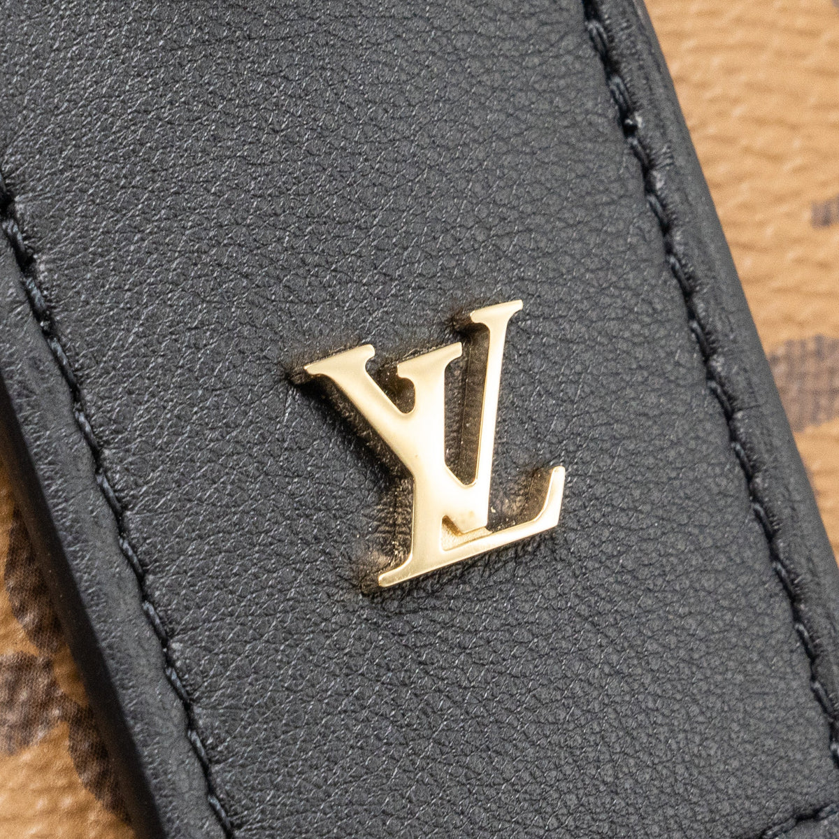 louis-vuitton-mini-boite-chapeau-canvas-monogram-reverse-ghw