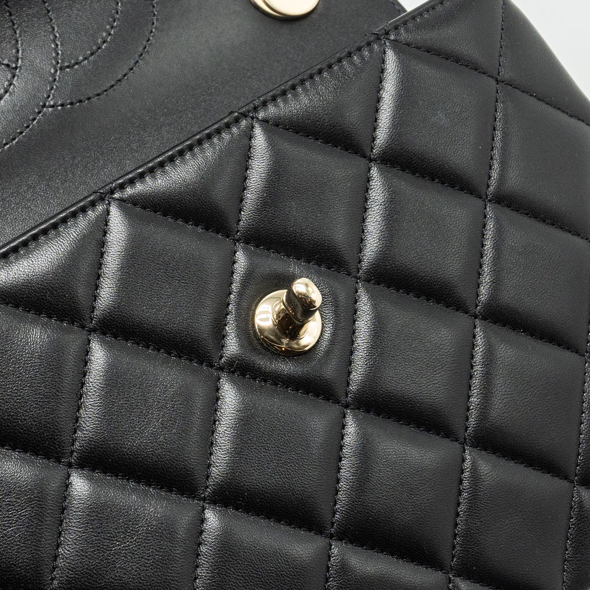 chanel-small-trendy-cc-flap-bag-lambskin-black-lghwmicrochip