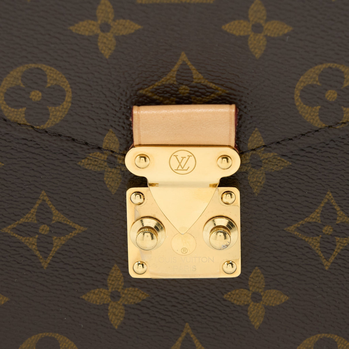 louis-vuitton-pochette-metis-monogram-canvas-ghw-10