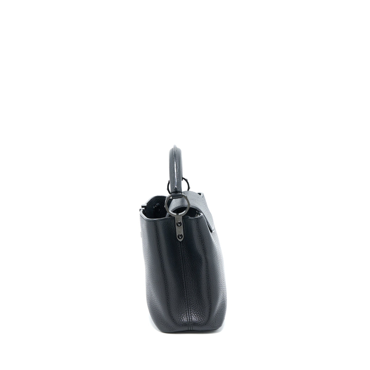 louis-vuitton-capucines-bb-taurillon-so-black-with-black-hardware