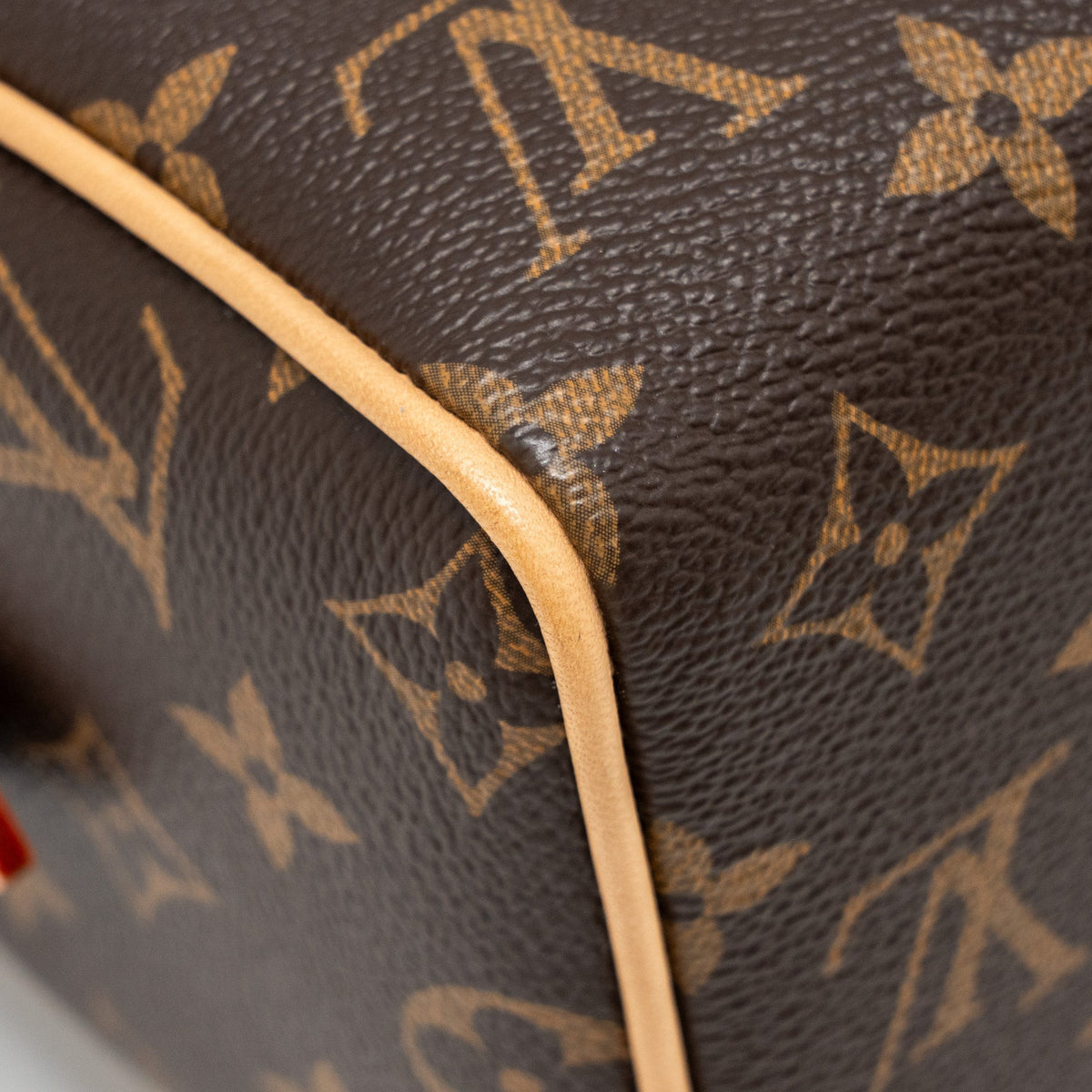 louis-vuitton-speedy-bandouliere-20-monogram-canvas-black-strap-ghw-3