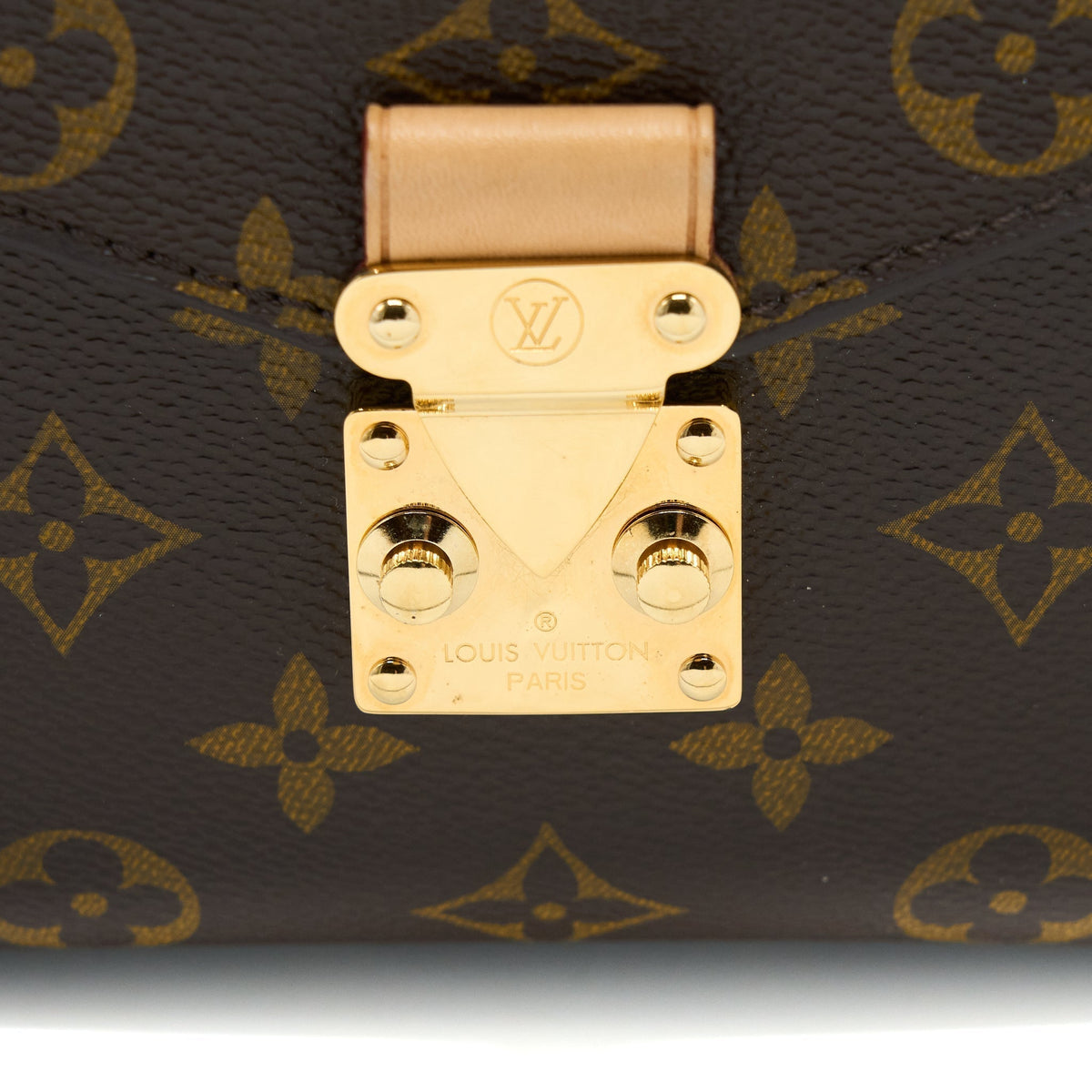 louis-vuitton-pochette-metis-monogram-canvas-ghw-6