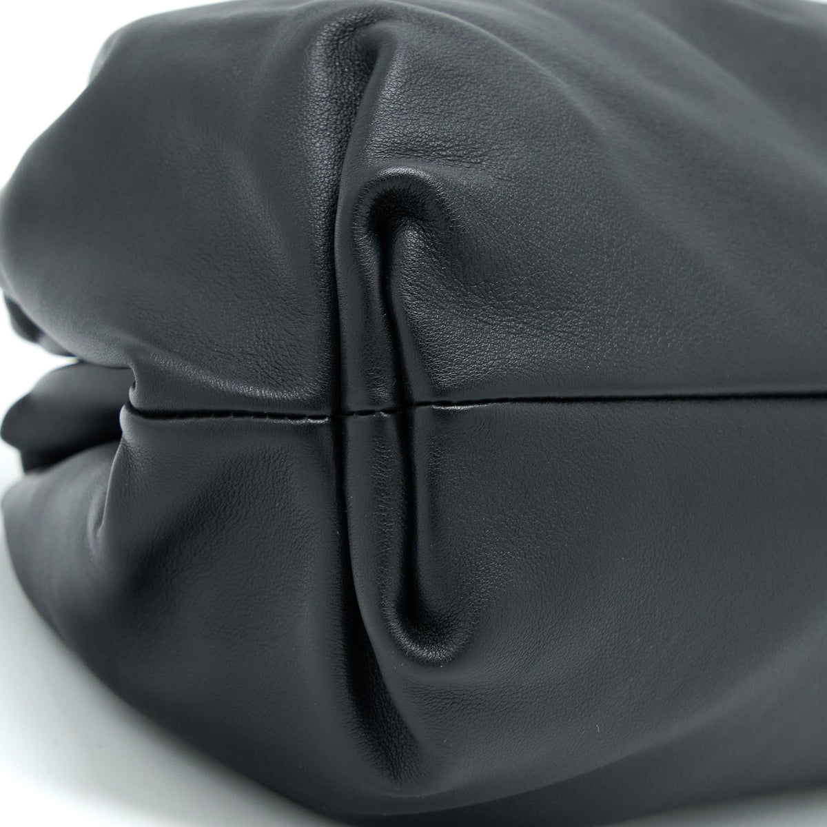 bottega-veneta-teen-pouch-black