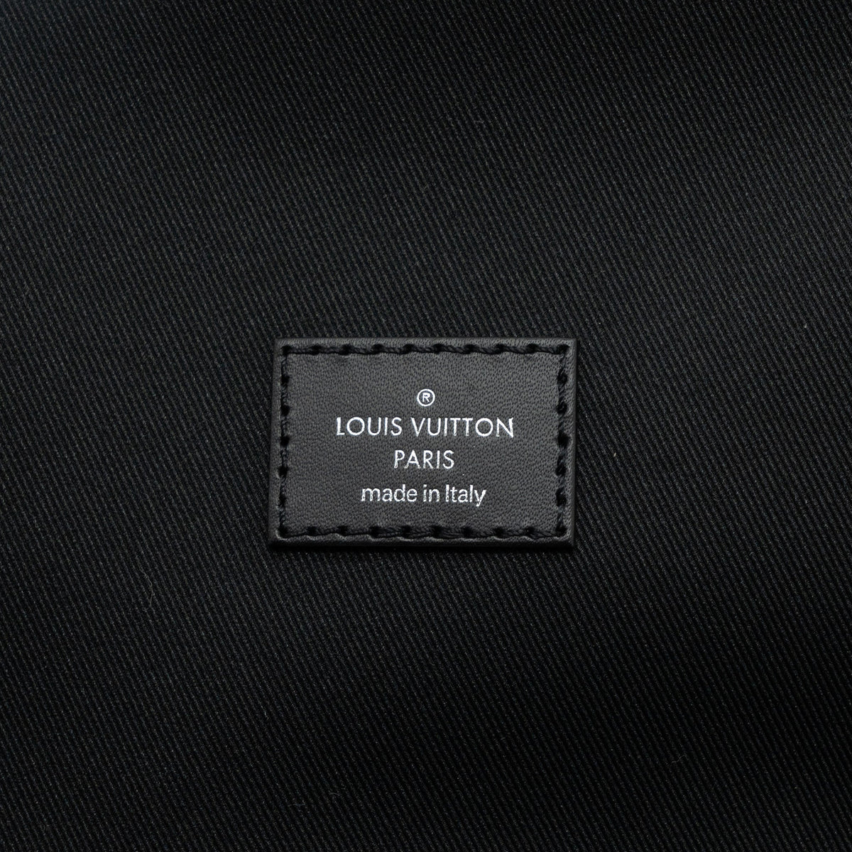louis-vuitton-packing-cube-mm-monogram-eclipse-shw
