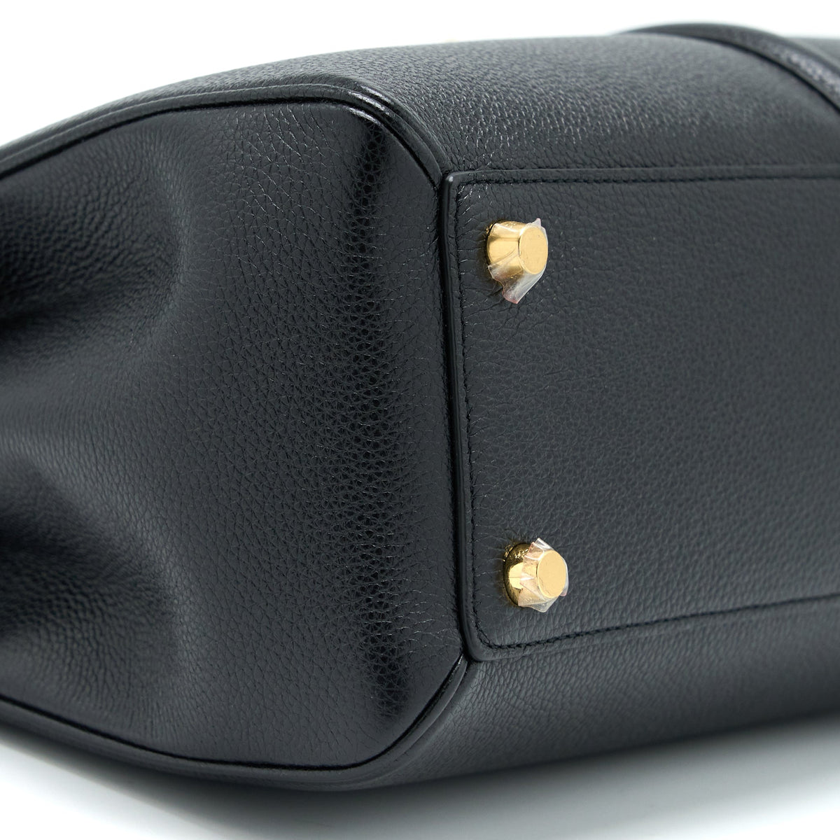 celine-16-bag-grained-calfskin-black-ghw