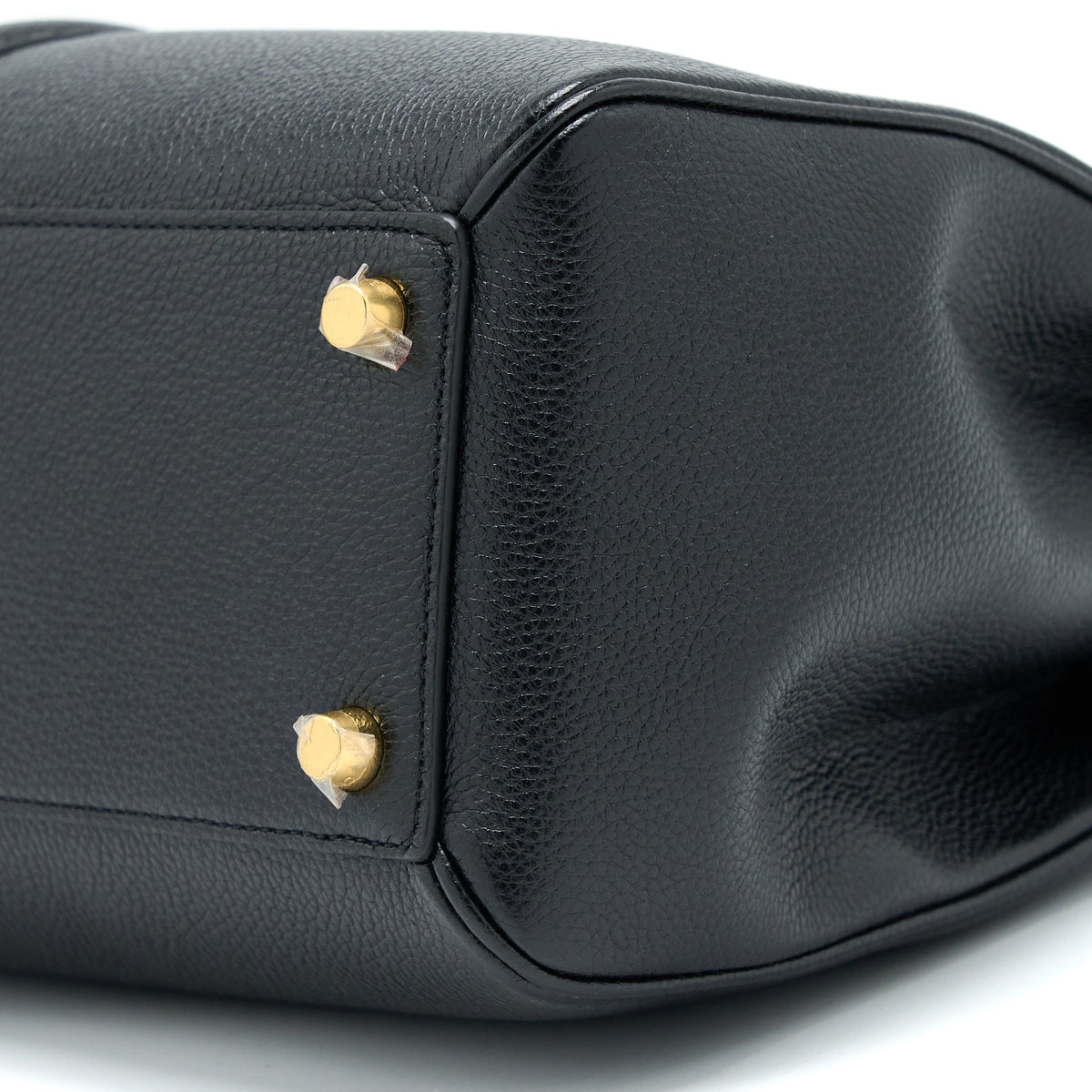 celine-16-bag-grained-calfskin-black-ghw