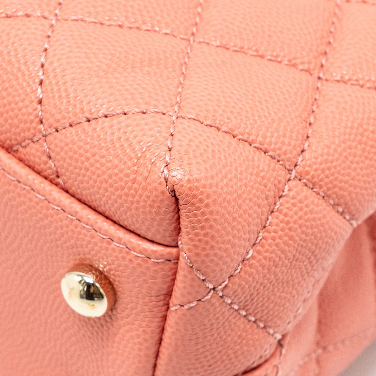 chanel-small-coco-handle-caviar-pink-lghw-microchip