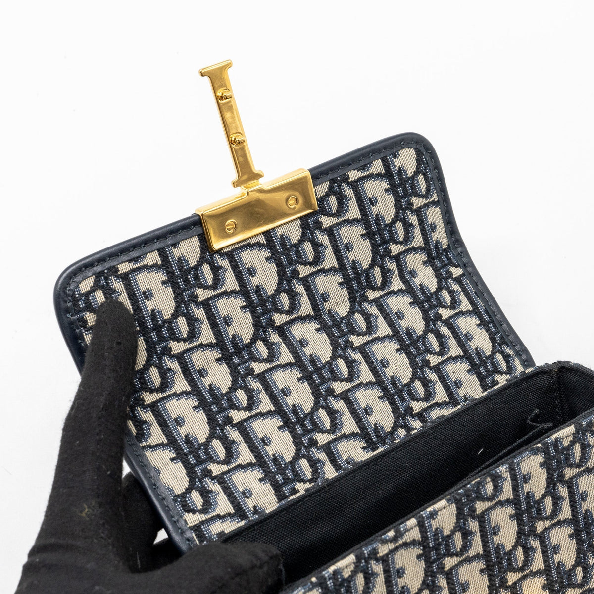 dior-30-montaigne-box-blue-oblique-jacquard-ghw-1