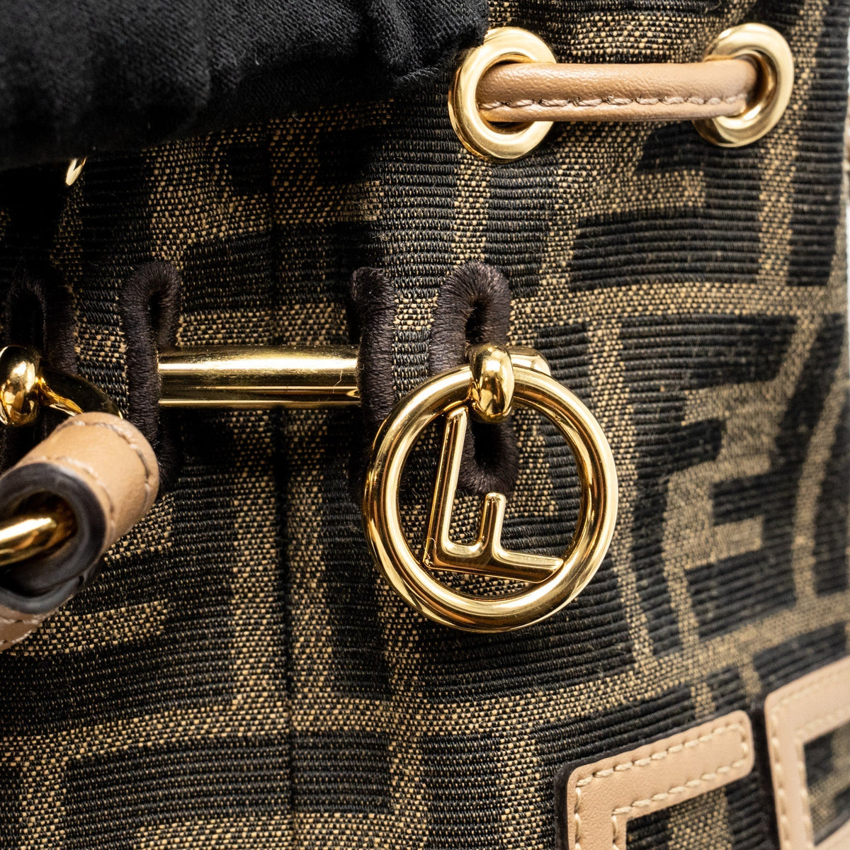 fendi-mini-mon-tresor-bucket-bag-ff-jacquard-raffia-fabric-calfskin-brown-ghw