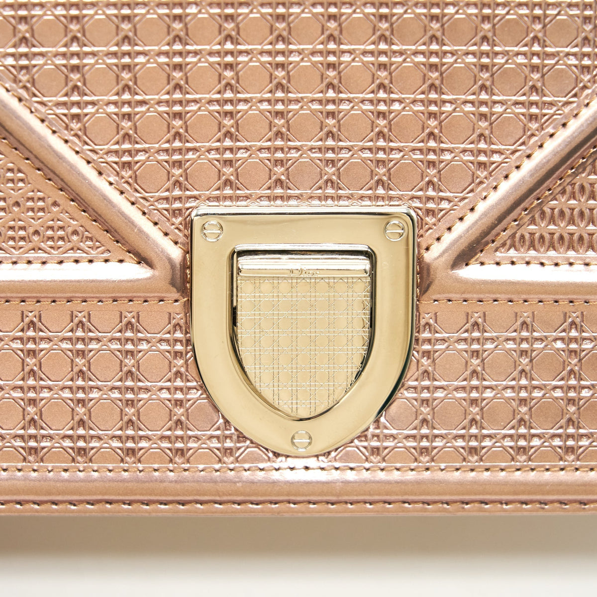 christian-dior-diorama-medium-metallic-light-pink-shw