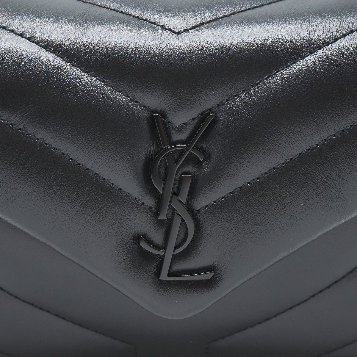saint-laurent-ysl-lou-lou-toy-bag-so-black
