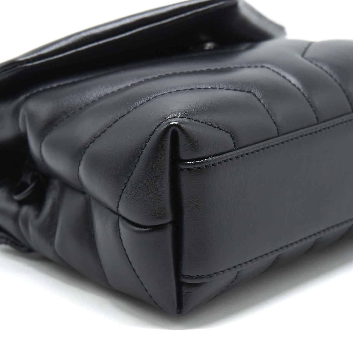 saint-laurent-ysl-lou-lou-toy-bag-so-black