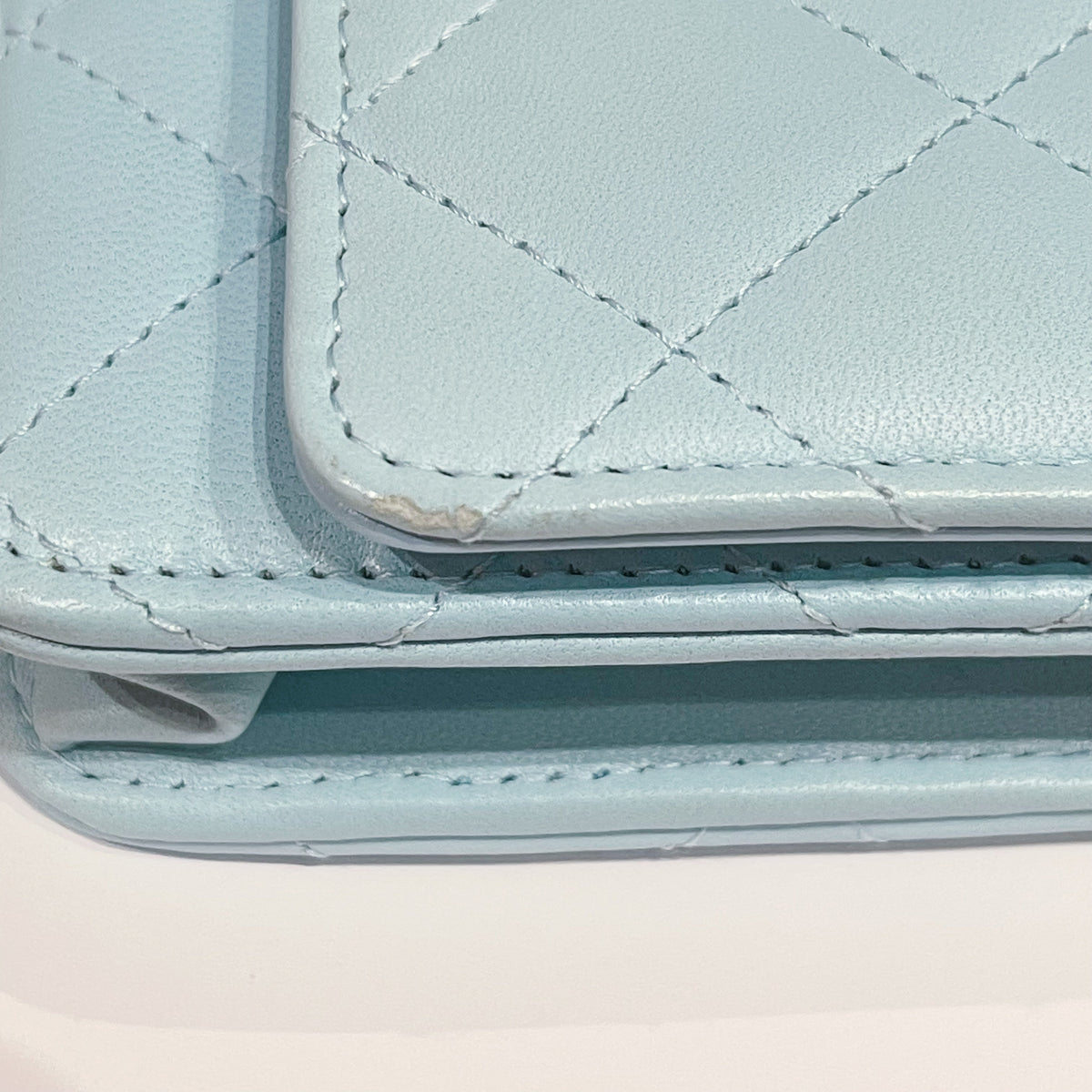 chanel-classic-wallet-on-chain-lambskin-light-blue-shw