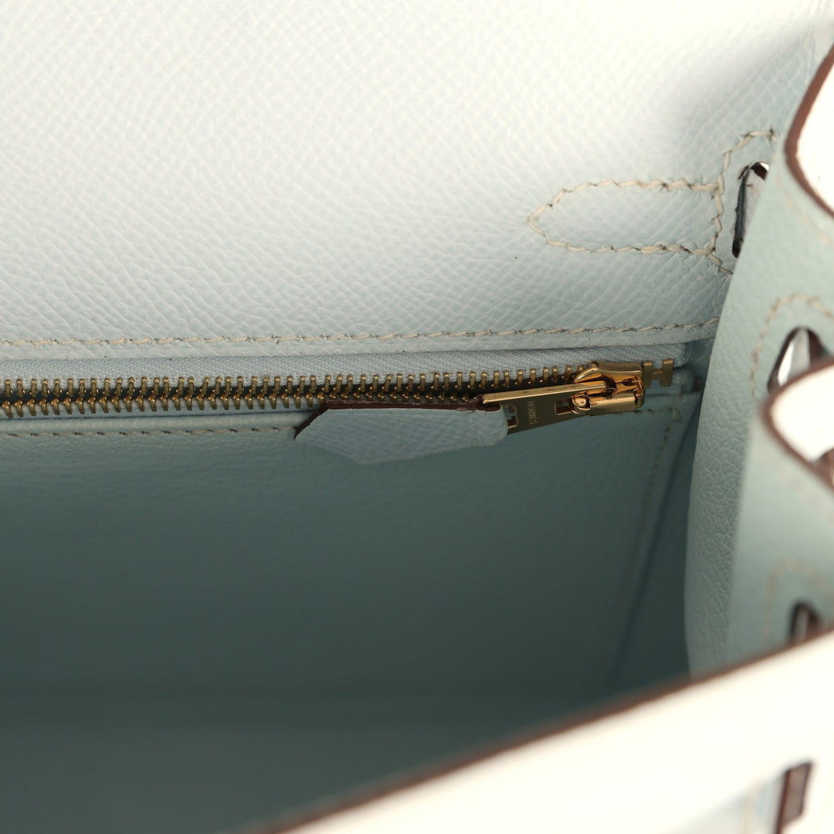 hermes-kelly-sellier-25-bleu-brume-epsom-gold-hardware-bag