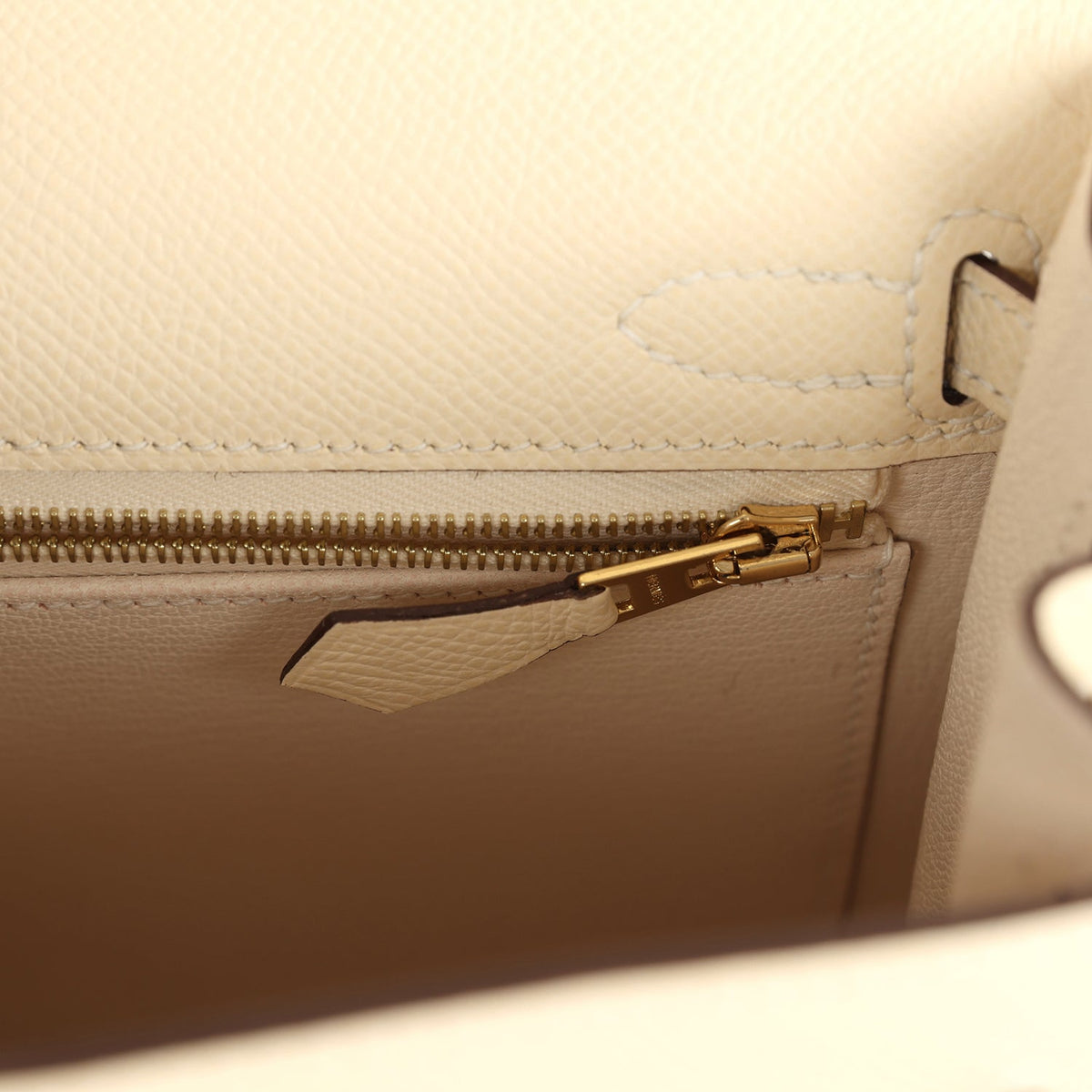 hermes-kelly-sellier-25-nata-epsom-gold-hardware-bag