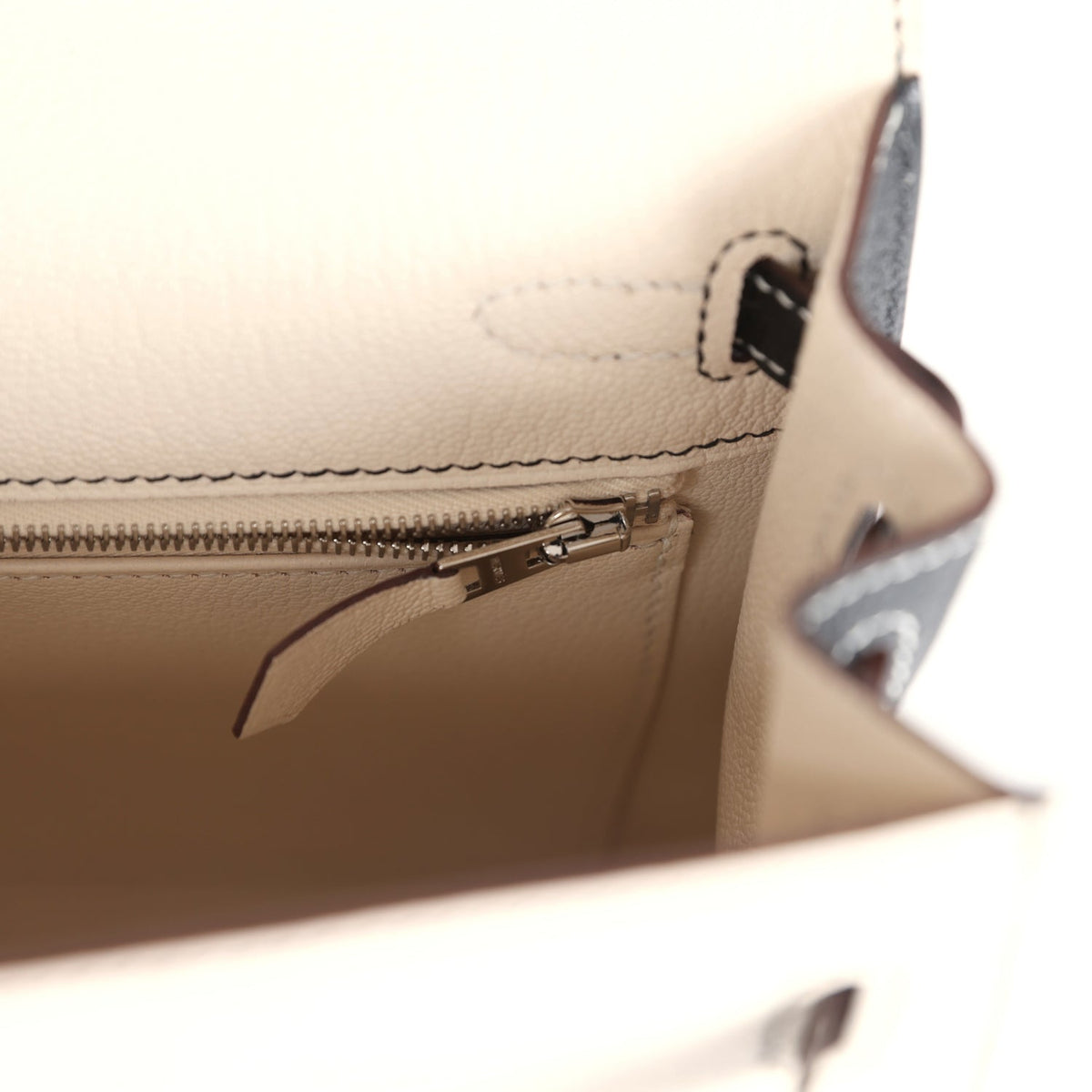 hermes-kelly-sellier-25-nata-and-black-chevre-mysore-brushed-palladium-hardware-bag