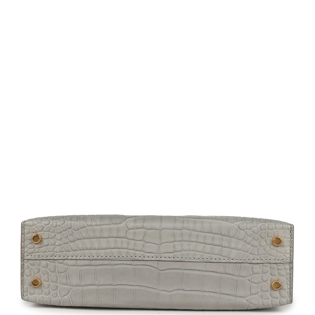 hermes-kelly-sellier-20-gris-perle-verso-matte-alligator-bag