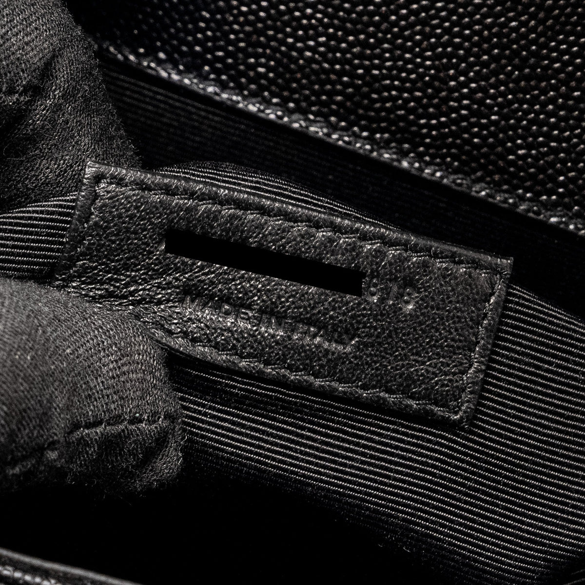 saint-laurent-large-envelope-bag-calfskin-black-ghw