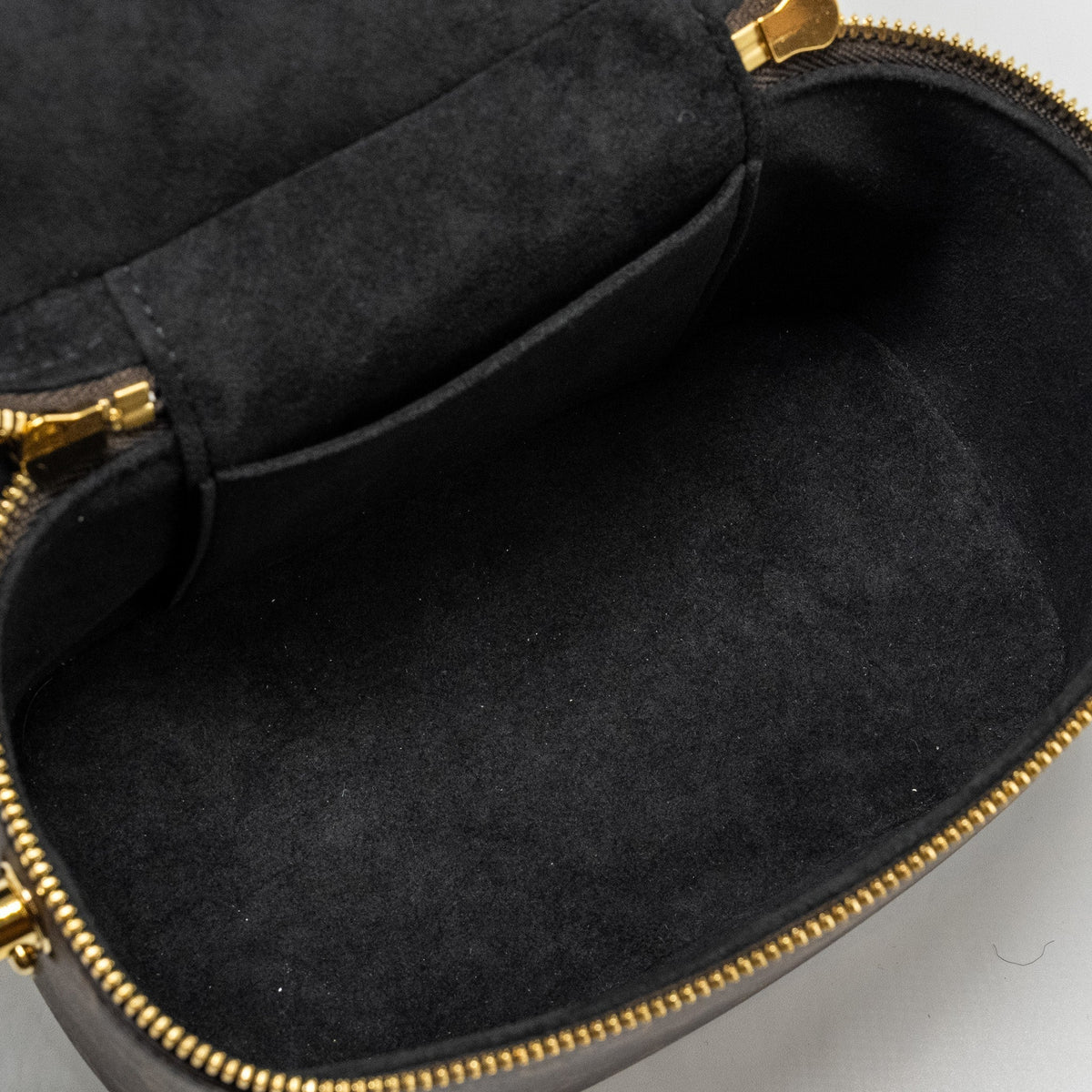 louis-vuitton-vanity-case-pm-monogram-reverse-canvas-ghw