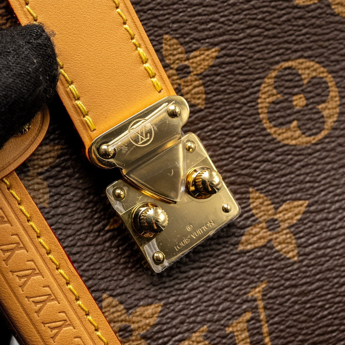 louis-vuitton-side-trunk-mm-monogram-canvas-ghw