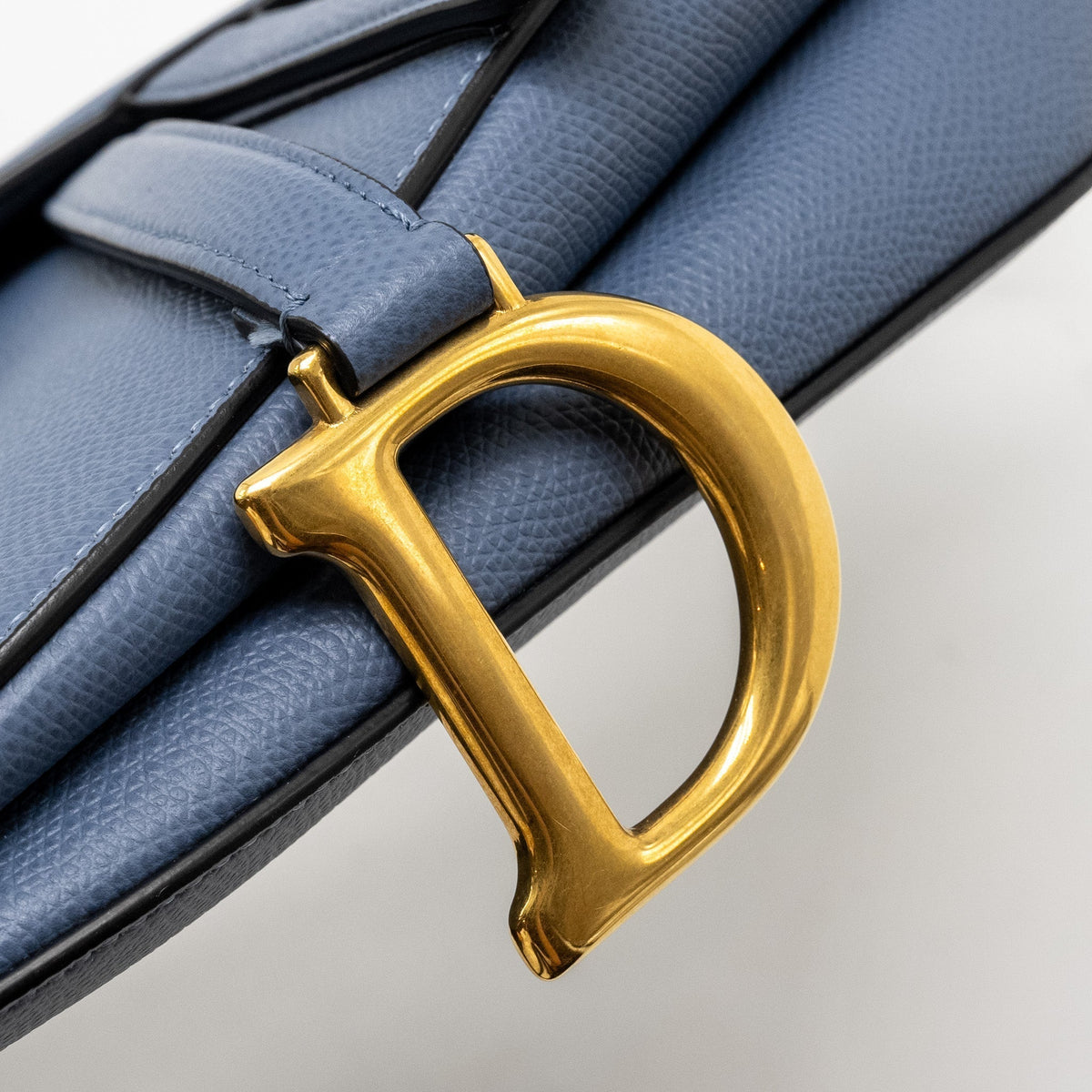 dior-medium-saddle-bag-calfskin-blue-ghw